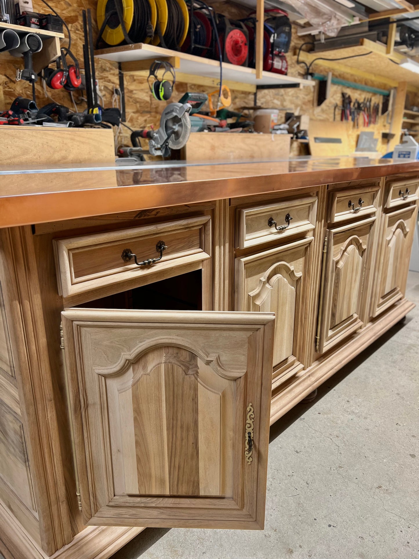 Buffet en Noyer massif
