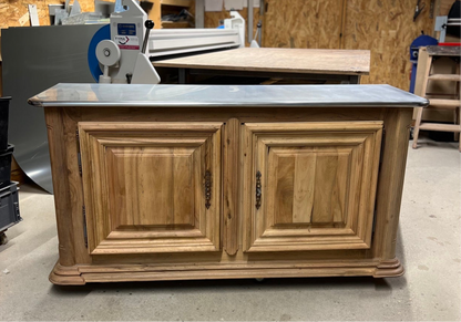 BUFFET EN NOYER MASSIF