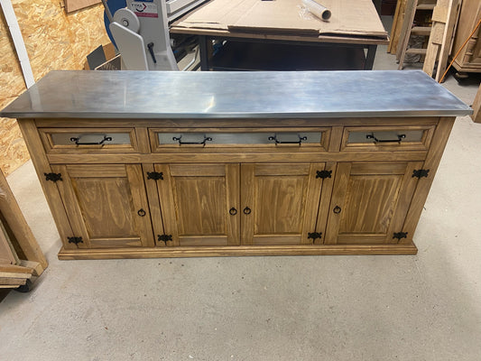 Buffet en pin massif 4 portes